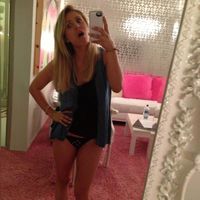 kaley cuoco leaked pic